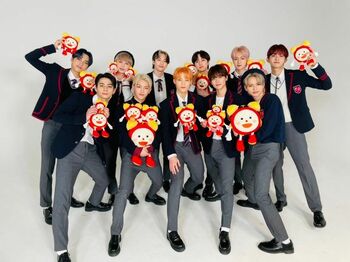 大注目のボーイズグループINIの“ひっつき虫”は誰？『めざましテレビ』が直撃！