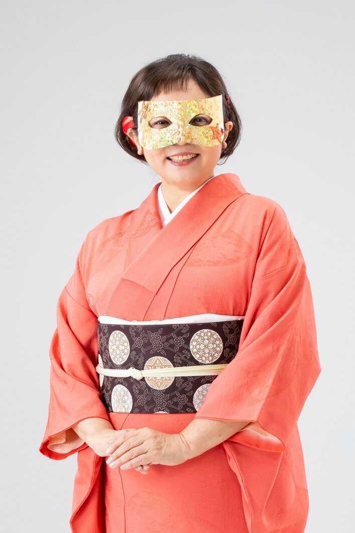 【写真】2026年の運気を占う！人気占い師・水晶玉子の写真を見る