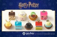 コージーコーナーに『ハリー・ポッター』ハリーの丸めがねやヘドウィグが可愛すぎる！9種のプチケーキセットが期間限定登場