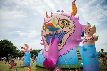 LuckyFes、快歩（KAIHO）氏を継続起用！12種類の「ラッキーモンスター」がバルーンや着ぐるみで出現し、楽しめるテーマパーク空間を演出