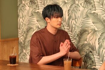 SixTONESジェシー、今度は“クズ男”で全力コント 「俺のこと好きだろう？300万円なんとかして」