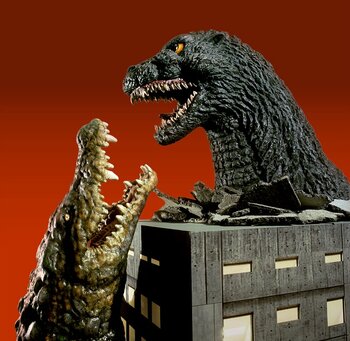 ワニとゴジラ、その共演は次のステージへー“ネイビー”を纏った、LACOSTE＋GODZILLA 2.0