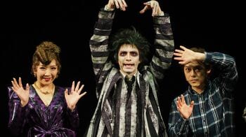 「日本の役者の中でも、ジェシーにしかできない」福田監督が絶賛し、ミュージカル俳優がこぞって悔しがる『ビートルジュース』ついに開幕！