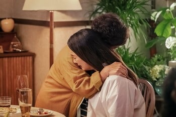 涙とともに明かされるあん（仲間由紀恵）が20年以上抱え続けた“母”の苦しみ＜『小さい頃は、神様がいて』第2話完全版＞