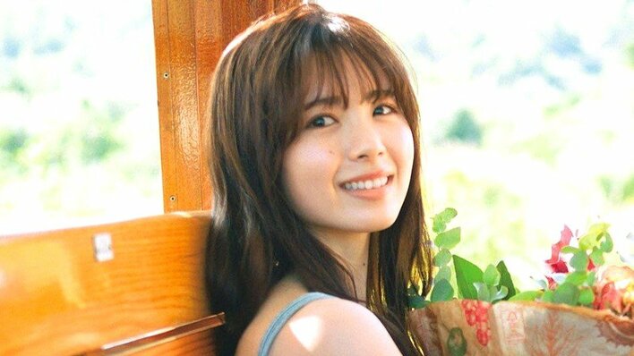 乃木坂46・筒井あやめ 眩しすぎる入浴ショット公開！ 絶景と泡風呂でつかの間の休息… 1st写真集『感情の隙間』