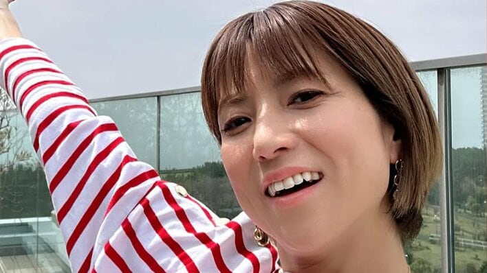 4児の母・hitomi(50) 来年小学生になる5歳三男との2ショット披露！“ひょうきんキャラ”で母を笑わせる元気いっぱいな姿に「愛はここからやってくる」