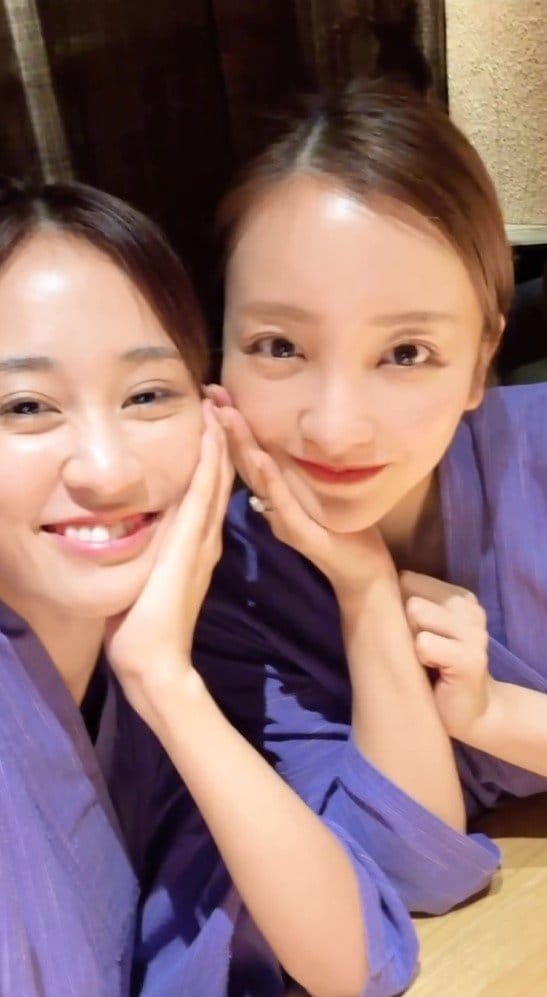 神動画すぎる」前田敦子 板野友美との“2人旅”の様子を公開！お風呂
