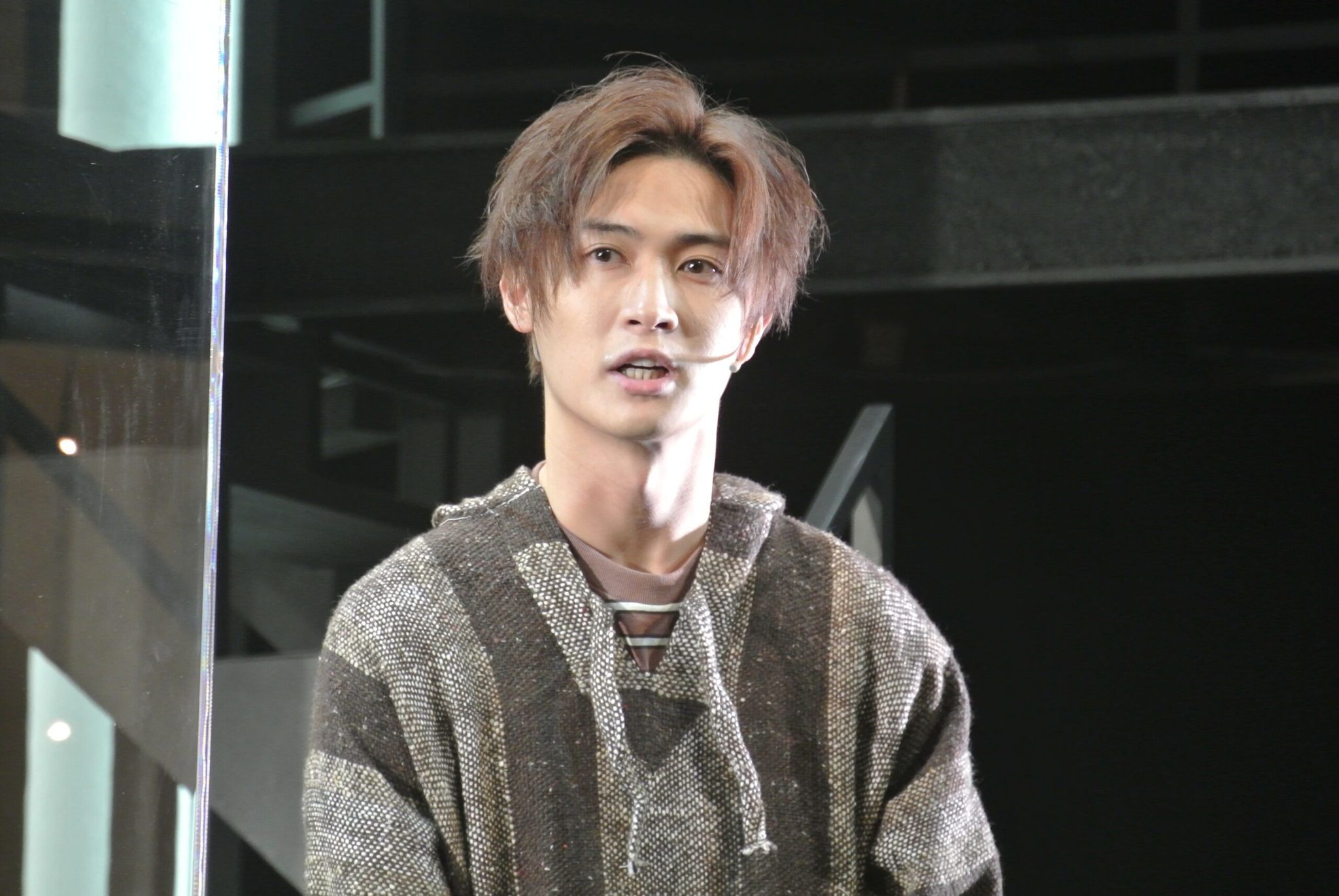 橋本良亮 公式写真③ 71r38RyolfL._AC_UF350,