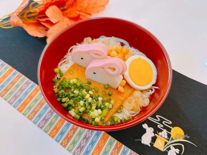 【画像10枚】「お店のランチかと・・・」渡辺美奈代が作ったかわいいうさぎのかまぼこなどアイデア満載の手作りお月見料理を見る