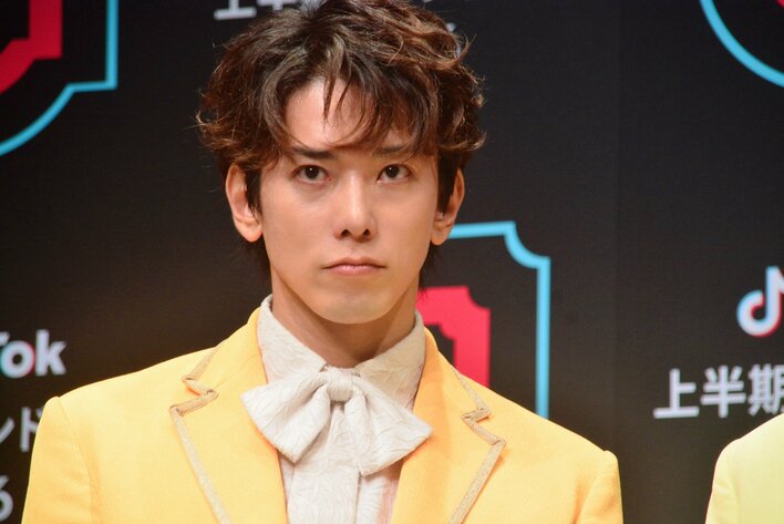モナキ おヨネのDNAがじんに伝染！？公衆の面前での大胆行為にサカイJr
