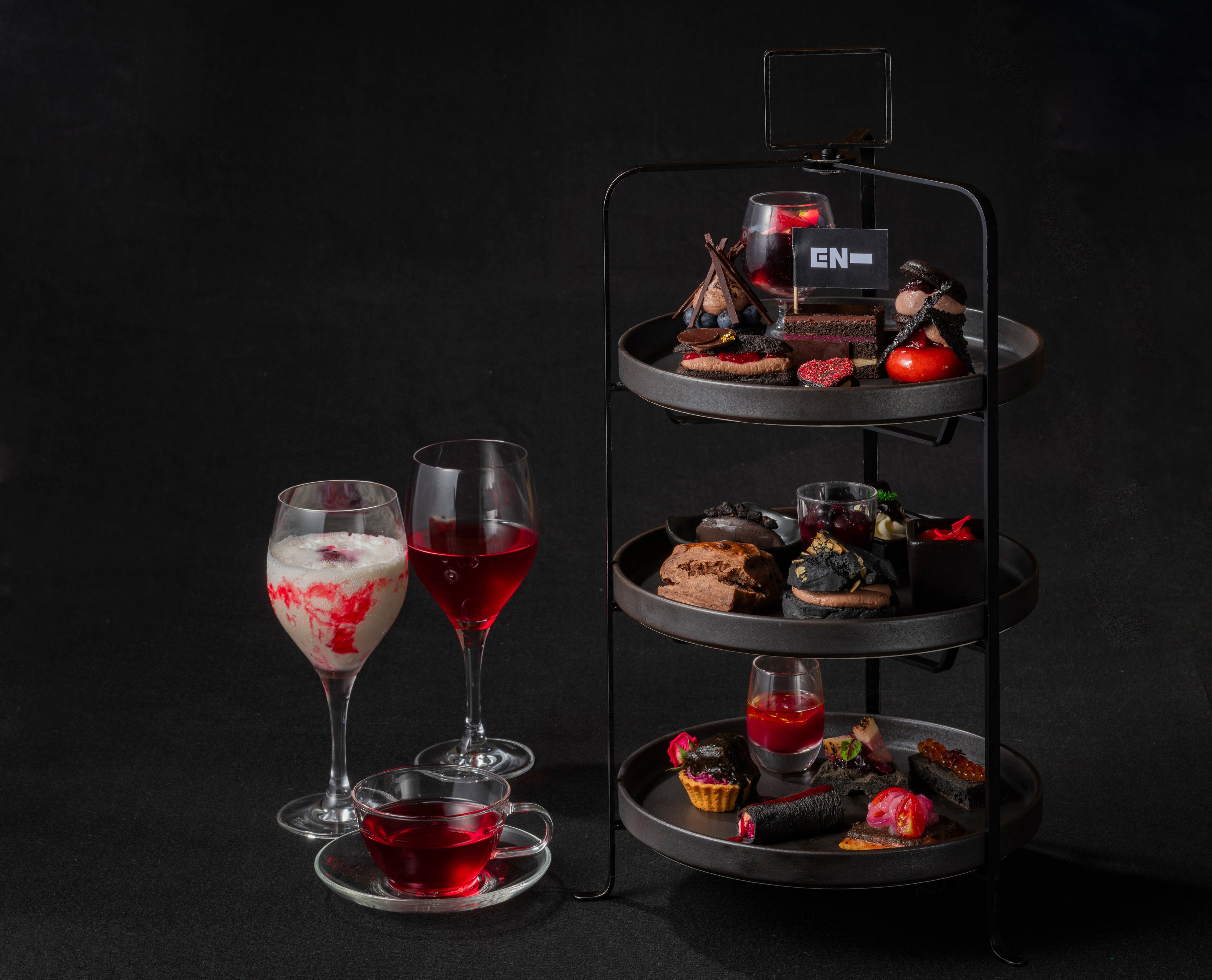 エンターティナー ドバイ シェラトングランドホテル広島】グローバルグループ「ENHYPEN」との