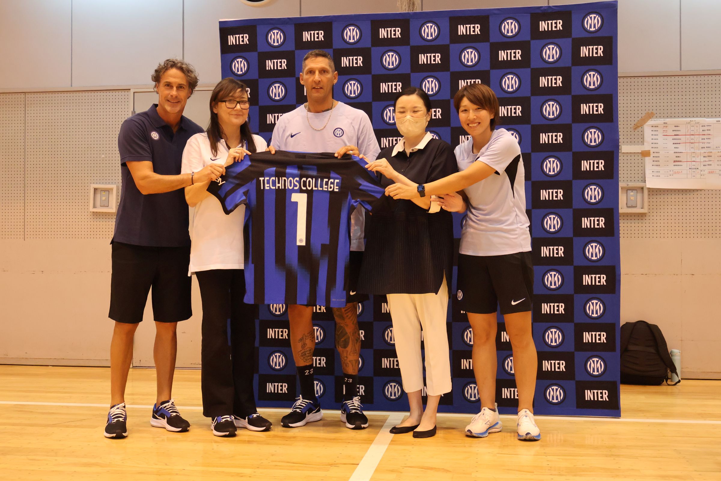 直筆サイン入り写真 アンドレア・ラノッキア インテルナツィオナーレ・ミラノ テクノスカレッジ×F.C.インテルナツィオナーレ 教育連携開始から10年を