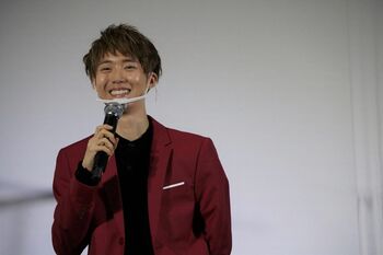 小越勇輝は「まぶた、まつげの動き一つで魅せる」と、監督がその演技を賞賛