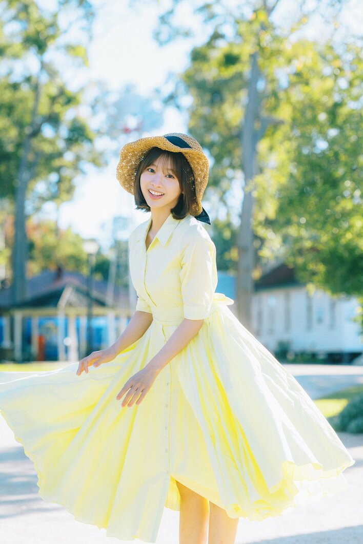 日向坂46・富田鈴花 起き抜けランジェリーカット解禁！一緒に朝を迎え