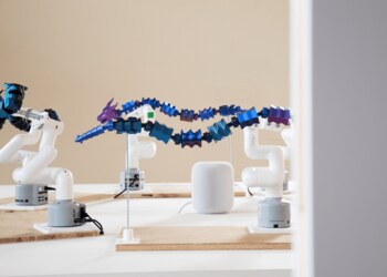 ロボットを“動かす”から、“共につくる”へ　子どもとロボットが共創し、6体の龍がシンクロする作品を制作・展示 「FUTUREs ENGINEERING SCHOOL」を実施