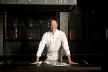 【フォーシーズンズホテル大阪】総料理長 パオロ・ペロシが贈る エクスクルーシブ シェフズテーブル ブラックトリュフ ペリゴール