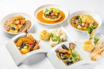 「スパイスの力と清涼感！夏を迎え撃つスパイシーカレー＆パスタフェア」／ザ ロイヤルパークホテル 広島リバーサイド