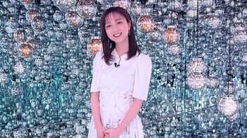 佐久間みなみ「光に引き込まれる感じ」“リアルとアートの境界がない不思議” 『チームラボボーダレス』に行ってみた