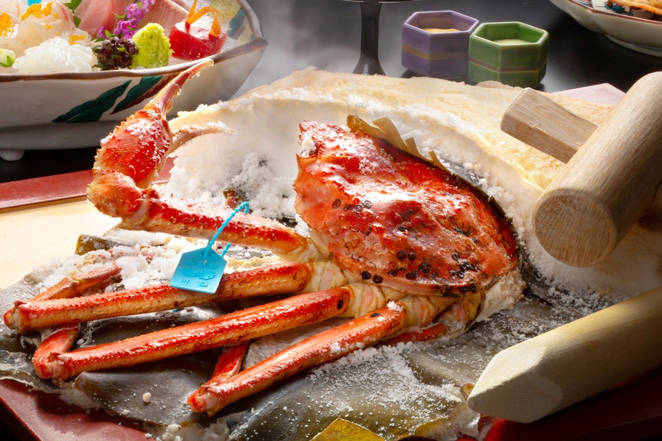 11月6日 カニ漁解禁【加能蟹会席 極】豪快！塩釜焼き 姿1杯♪ タグ付き