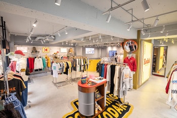 KODAK FLAGSHIP STOREがリニューアル、Kodak Charmeraが期間限定で登場
