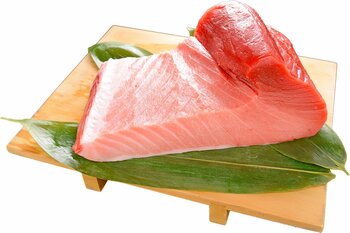 【1日で47本！おかげさまで累計300本突破！】大起水産の圧倒的な調達力と匠な技を体感せよ！9月26日（土）『生・本まぐろ一斉解体ショー』第7回を開催！