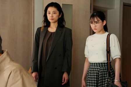 失踪していた山崎（渡部篤郎）の支援に当たる夏海（小池栄子）と絵梨子（北香那） 浮き彫りになる警察の闇＜『さよならノワール』最終話完全版＞