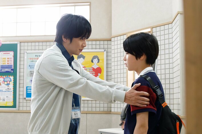 蜂村（風間俊介）の離れて暮らす息子・功太（三浦綺羅）が児童相談所に突然やって来る『明日はもっと、いい日になる』第5話予告