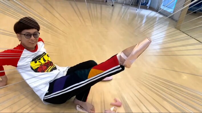 【画像25枚】「喉から手が出るほど欲しい甲」とバレエ界隈から絶賛の嵐！ピン芸人・BKBがトウシューズ履き見事にステップする姿を見る