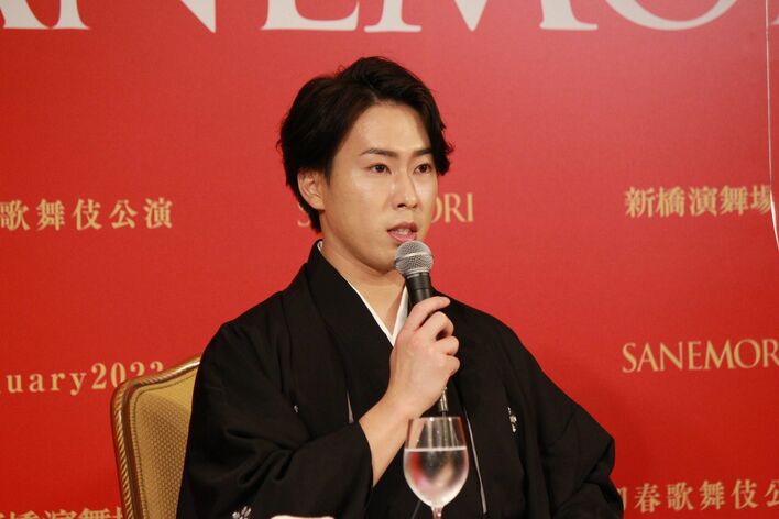 宮舘涼太、市川海老蔵からの突然の発表に困惑「早急に稽古を始めたいと思います」