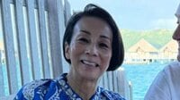 中村江里子 フランス人夫とタヒチでの“銀婚式ショット”公開！妻を見つめる夫の優しいまなざしに「まるで映画のワンシーン」「おとぎの国の主人公みたい」と反響