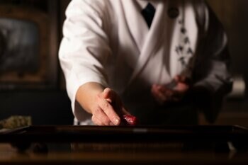 ついに“伊勢前寿し”が伊勢市に誕生。伊勢志摩の神の恵みを一貫に込めた新たな寿司文化を世界へ『伊勢前寿し 神貫 伊勢本店』2026年11月3日(火)オープン 【メディア内覧会 11月4日(水)開催】