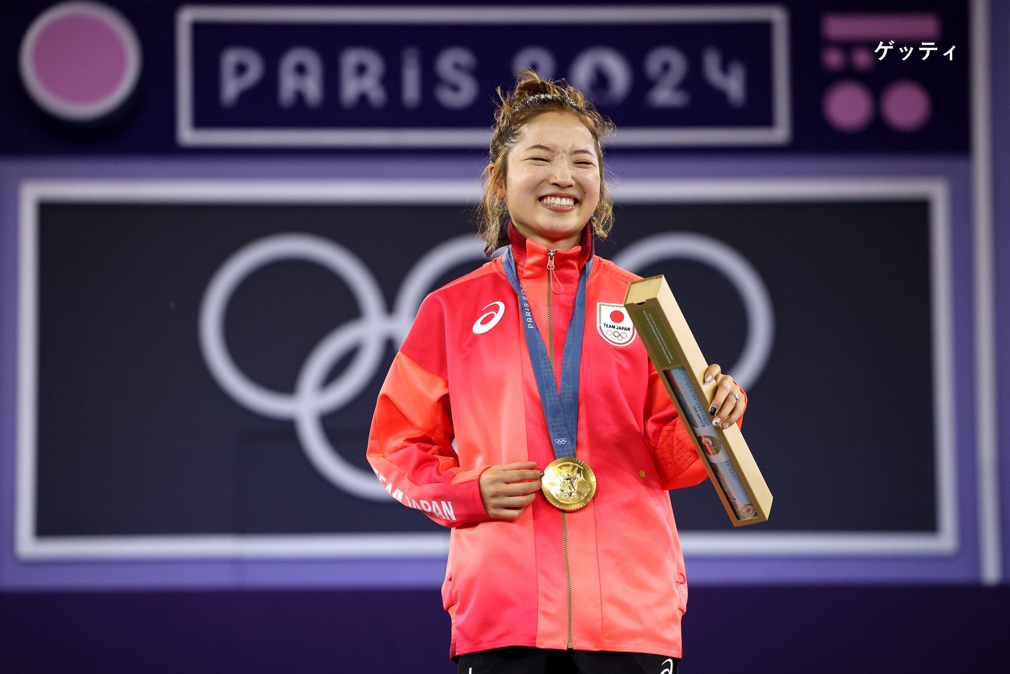 新競技ブレイキンAMI（25）が“金メダル”で初代女王に 現地で応援したDA
