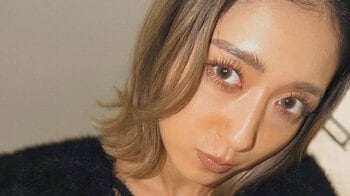 「見事な腹筋」みちょぱ 抜群のスタイルで美腹筋を披露！超スリムな腹出しもこれがラスト！?「今年の冬は…」と年齢感じる
