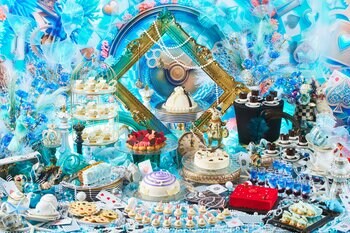 【ダブルツリーbyヒルトン沖縄北谷リゾート】ランチ＆スイーツビュッフェ『アリスと不思議なブルーオーシャン～海底時計が刻むもうひとつの物語～』