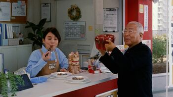 石田ゆり子が服部幸應のアクアパッツァに興味津々「ぜひ作り方を教えていただきたい」