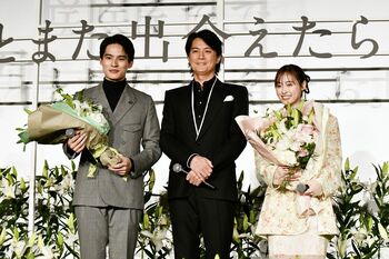 福山雅治のサプライズに福原遥＆水上恒司歓喜！「導かれるままに歌詞が出てきた」主題歌の制作秘話も