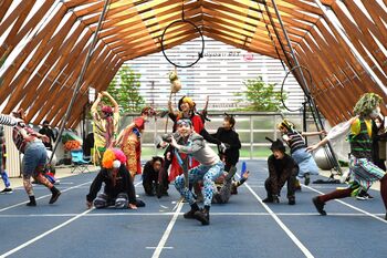 ダウン症のメンバーが勇気振り絞り…日本初ソーシャルサーカスカンパニーによる公演「リアリティを楽しんで！」