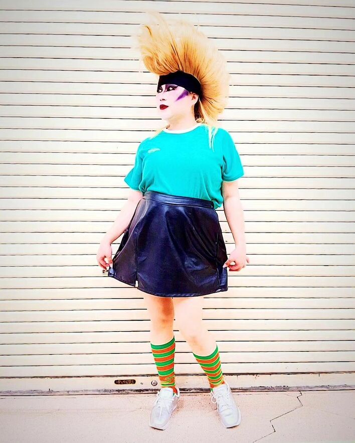 横顔がそっくり」りんごちゃんが『X JAPAN』のToshlの姿で和の