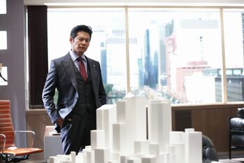 ドラマ『SUITS／スーツ2』第3話放送！甲斐とチカは上杉の画策を阻止できるか！？