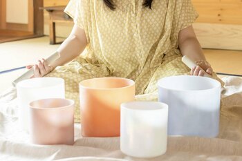 【箱根リトリートfore & villa 1/f】森にひらかれた音が、願いをそっとほどいていく七夕の夜、箱根の森で響くクリスタルボウル