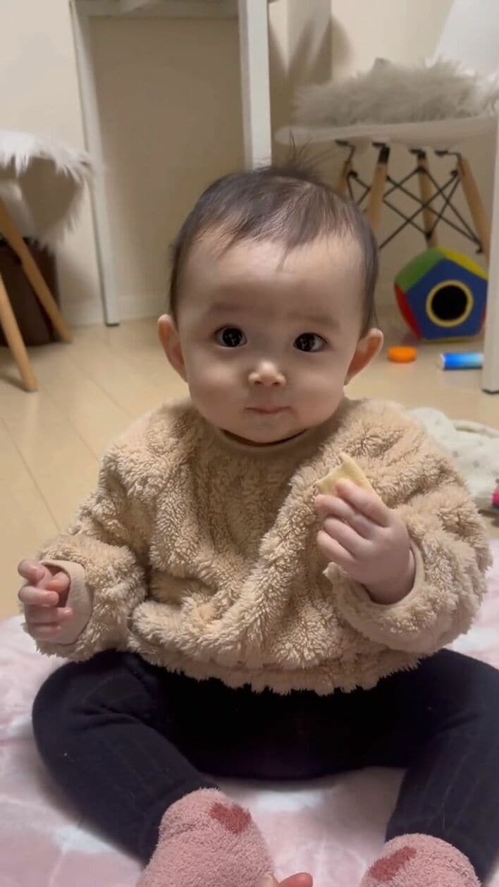 このドアめっ！」9カ月赤ちゃんに立ちはだかった試練とは？ママを