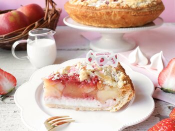 アップルパイ専門店「グラニースミス」、サクマ製菓「いちごみるく」との初コラボメニューを2026年3月2日（月）より発売！
