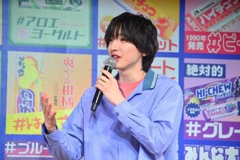 なにわ男子が全員そろってわちゃわちゃ会見！道枝駿佑が思わず熱弁「もう本当にヨーグルト！」味の再現性に大興奮