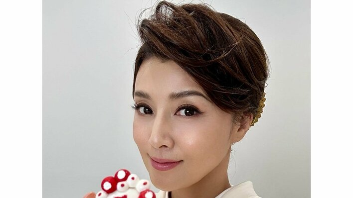 「こんなミャクミャクあったら」 藤原紀香 オリジナルカラーにペイント！「日の丸コーデ」のこだわり詰まった仕上がりに「売っていたら絶対買います」