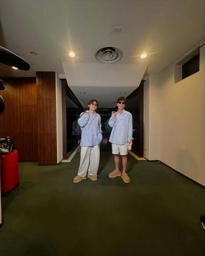 【画像8枚】「着替えたら頭からつま先まで全部一緒の人が…」岩田剛典とEXILE NAOTOの偶然の“双子コーデ”を見る