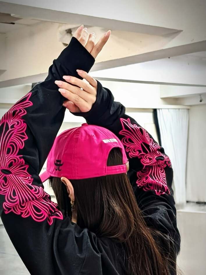 繊細に扱えや！笑」浜崎あゆみ “超タレ目”！？なショット公開！仲良し