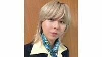 「色気やば」ミセス・藤澤涼架 雰囲気一変の胸元ざっくりスーツ姿を披露 ジュエリーを身にまとう大人な雰囲気に「ギャップ萌えすぎ」と絶賛
