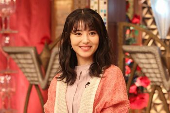 浜辺美波 親友の暴露に赤面「モテるためにLINEスタンプを買っている」