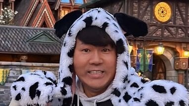「大きくなりましたね」藤本敏史 10歳次女とディズニー大満喫！寄り添った親子写真や“上品”な1ショットに「娘より楽しんでるやん！」と反響