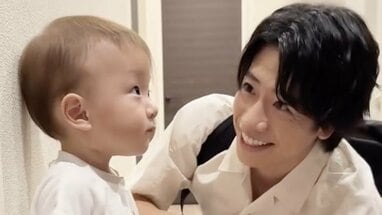 はやってたあかちゃん バンザイたっち | 森本さやか オフィシャルブログ 「sayaka morimoto